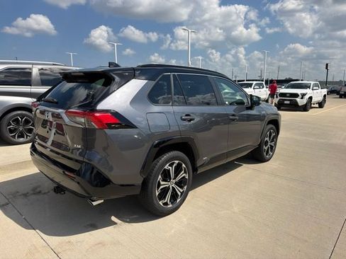 Used 2023 Toyota RAV4 XSE w/ Weather Package AWD/4WD image 6
