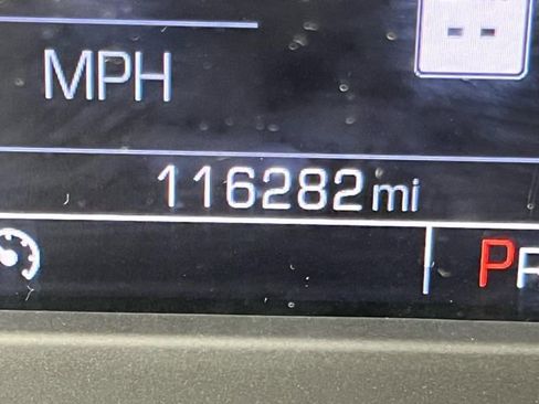 Used 2019 Chevrolet Tahoe LT w/ LT Signature Package image 18