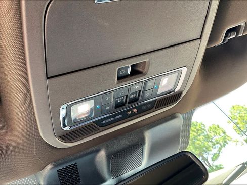 Used 2025 Ford F150 King Ranch w/ FX4 Off-Road Package AWD/4WD image 32