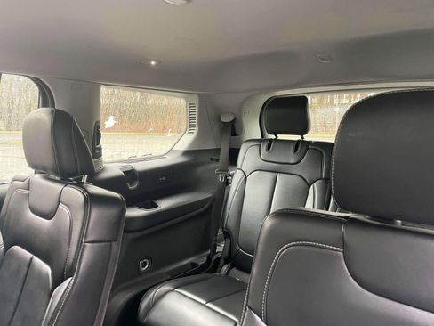 Used 2021 Jeep Grand Cherokee L Limited image 12