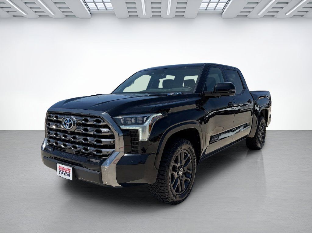 Used 2024 Toyota Tundra Platinum AWD/4WD image 7