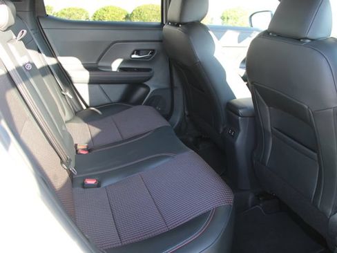 Used 2025 Nissan Kicks SR FWD image 30