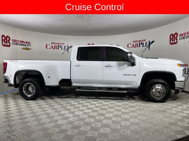 Used 2024 Chevrolet Silverado 3500 LT w/ Convenience Package AWD/4WD image 9