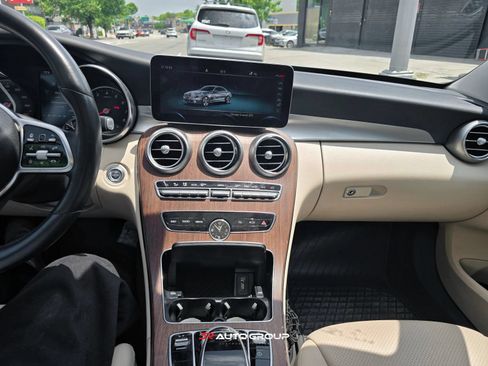 Used 2019 Mercedes-Benz C 300 4MATIC Sedan image 56