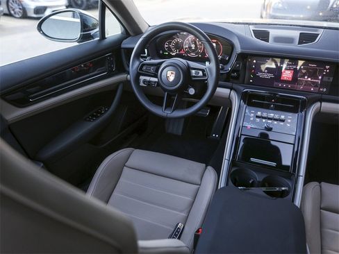 New 2026 Porsche Panamera 4 image 30