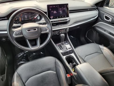 Used 2022 Jeep Compass Latitude AWD/4WD image 25