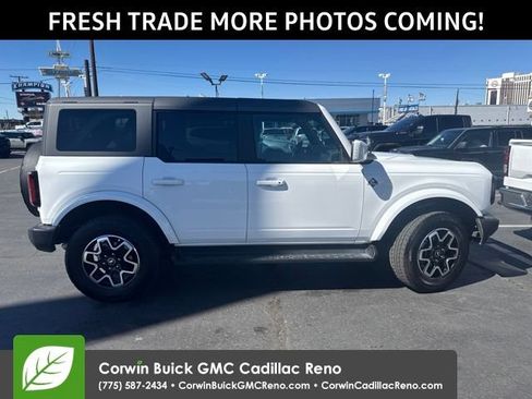 Used 2025 Ford Bronco Outer Banks AWD/4WD image 3