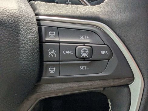 New 2026 Jeep Grand Cherokee Altitude RWD image 27