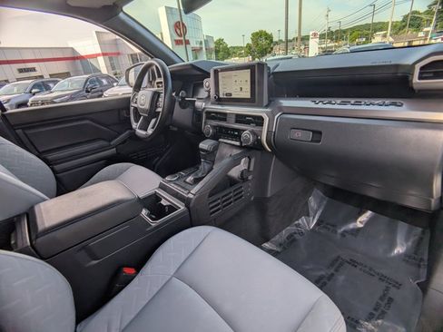Used 2025 Toyota Tacoma SR5 RWD image 21