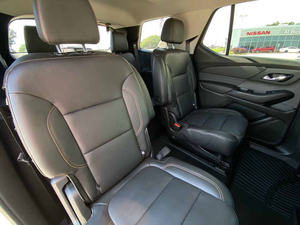 Used 2021 Chevrolet Traverse Premier w/ Redline Edition AWD/4WD image 15