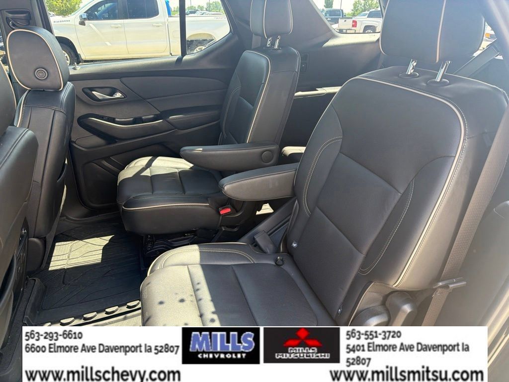 Used 2023 Chevrolet Traverse Premier w/ Redline Edition AWD/4WD image 22