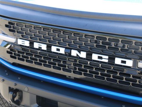 Used 2024 Ford Bronco Wildtrak AWD/4WD image 11