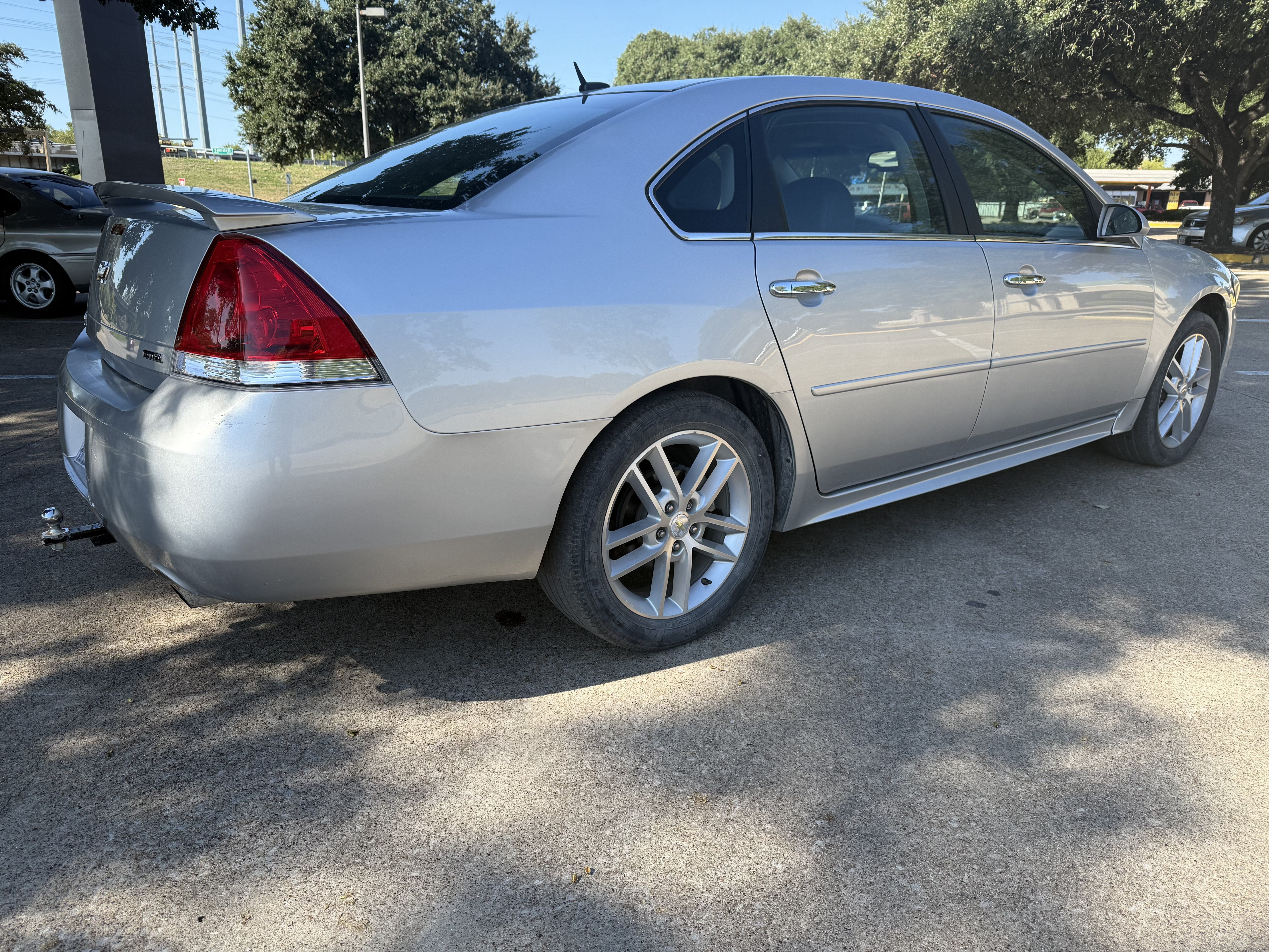 Used 2016 Chevrolet Impala LTZ FWD image 5