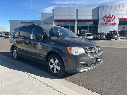 Used 2016 Dodge Grand Caravan SE w/ SE Plus Package image 15