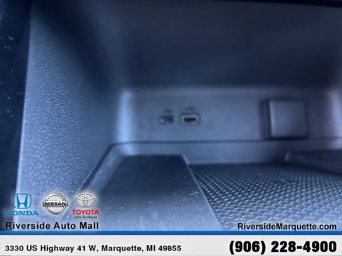 Used 2026 Chevrolet Traverse RS w/ LPO, Floor Liner Package AWD/4WD image 18