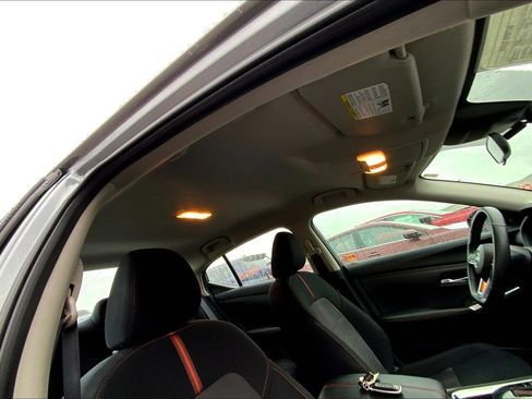 Used 2024 Nissan Sentra SR image 23