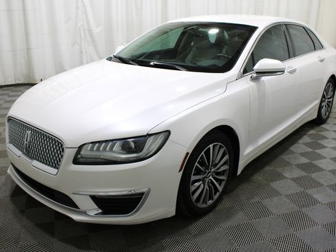 Used 2017 Lincoln MKZ Premiere image 29