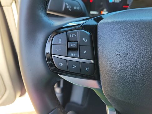 Used 2025 Ford Explorer Platinum w/ Ultimate Package image 14