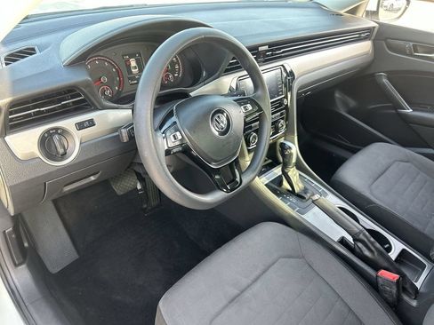Used 2020 Volkswagen Passat 2.0T S FWD image 14