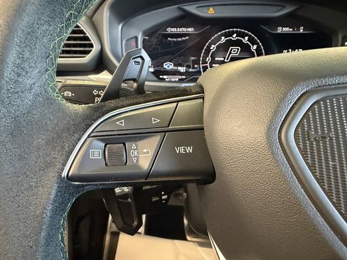 Used 2022 Lamborghini Urus image 22