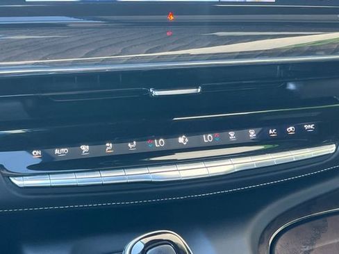 Used 2024 Cadillac Escalade ESV Sport Platinum w/ LPO, ONYX Package image 27