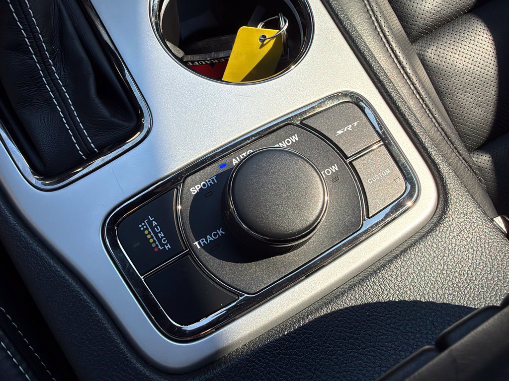 Used 2016 Jeep Grand Cherokee SRT AWD/4WD image 37