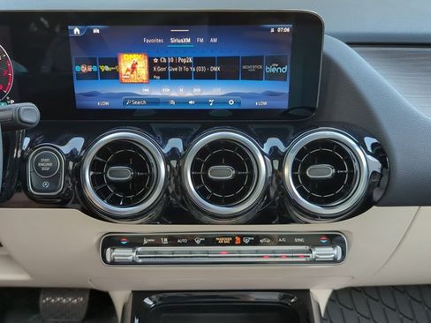 Used 2026 Mercedes-Benz GLA 250 image 14