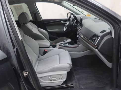 Used 2024 Audi Q5 2.0T Premium w/ Convenience Package AWD/4WD image 13