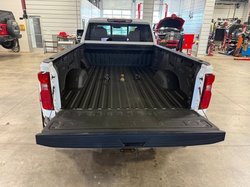 Used 2020 Chevrolet Silverado 3500 High Country w/ Gooseneck/5TH Wheel Package AWD/4WD image 31
