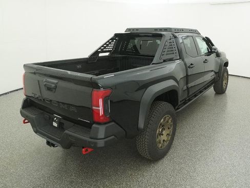 New 2025 Toyota Tacoma Trailhunter image 19
