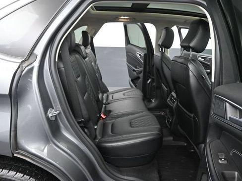 Certified 2024 Ford Edge Titanium AWD/4WD image 24