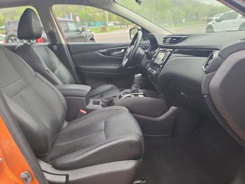 Used 2017 Nissan Rogue Sport SL w/ SL Premium Package image 22