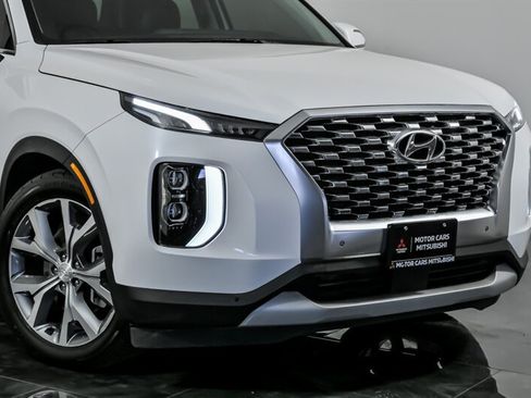 Used 2020 Hyundai Palisade SEL w/ Premium Package AWD/4WD image 2