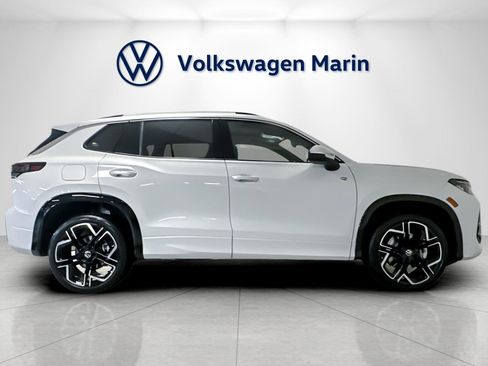 New 2026 Volkswagen Tiguan SEL R-Line image 6