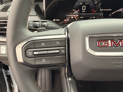 New 2026 GMC Acadia AT4 w/ Luxury Package image 24