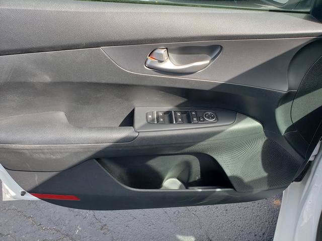 Used 2021 Kia Forte LXS FWD image 11
