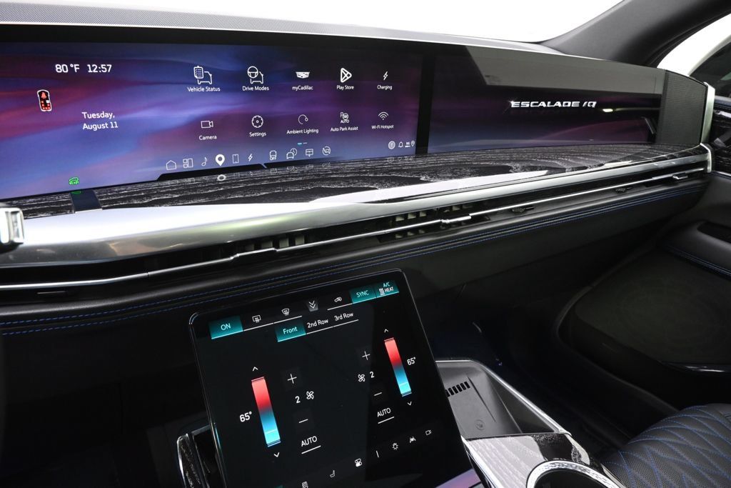 Certified 2025 Cadillac Escalade IQ Sport 1 AWD/4WD image 28