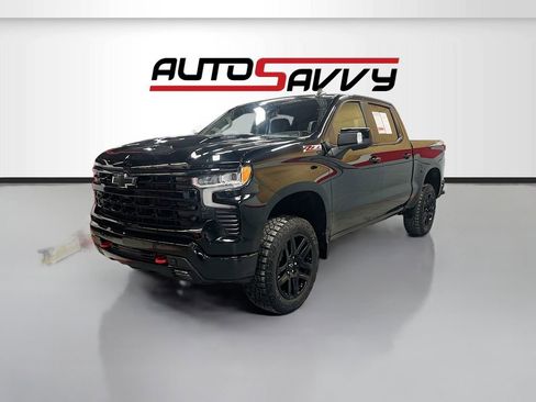 Used 2024 Chevrolet Silverado 1500 LT Trail Boss w/ LT Trail Boss Premium Package AWD/4WD image 3