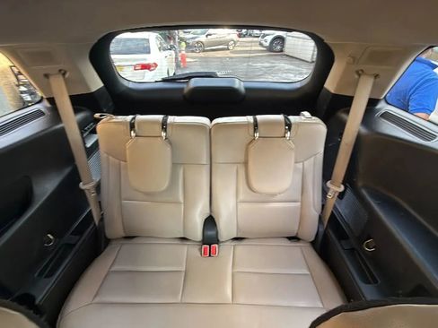 Used 2020 Ford Explorer Limited image 29