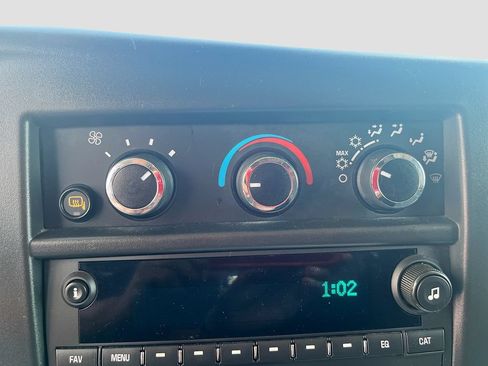 Used 2025 Chevrolet Express 2500 w/ Driver Convenience Package RWD image 15
