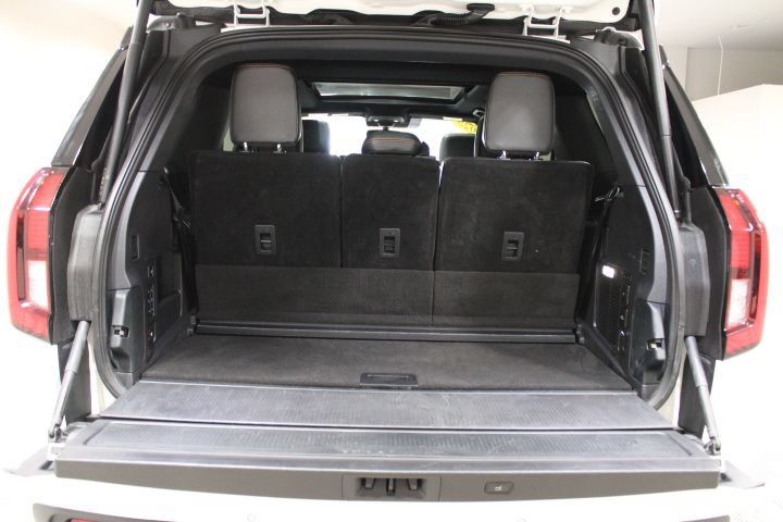 Used 2025 Ford Expedition Tremor AWD/4WD image 14