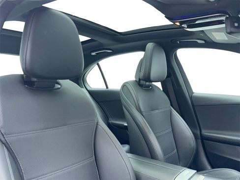 Used 2024 Mercedes-Benz C 300 Sedan image 42