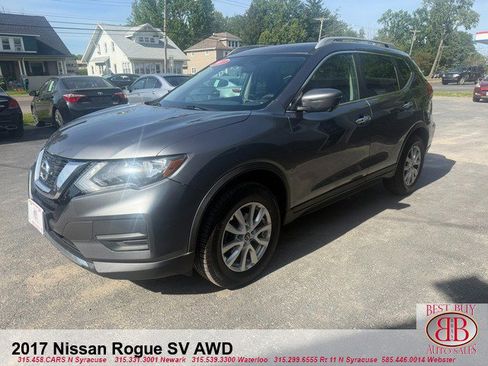 Used 2017 Nissan Rogue SV AWD/4WD image 4