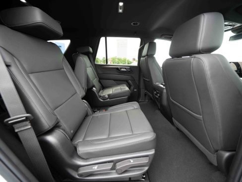 Used 2026 Chevrolet Tahoe LT w/ Comfort Package AWD/4WD image 25