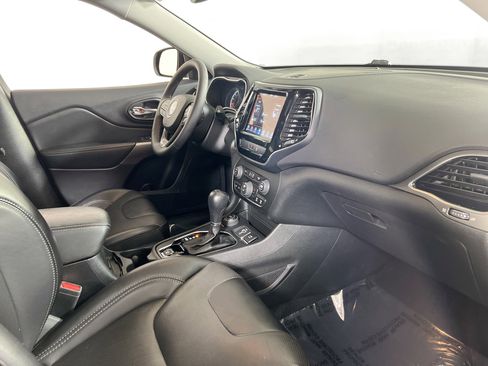 Used 2022 Jeep Cherokee Limited image 28