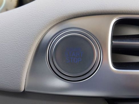 Used 2023 Hyundai Palisade Calligraphy image 30