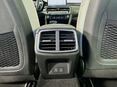 Certified 2025 Genesis G70 2.5T w/ Sport Prestige Package image 27