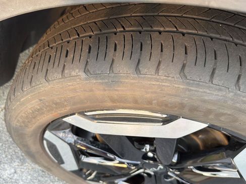 Used 2025 Kia Telluride S FWD image 41