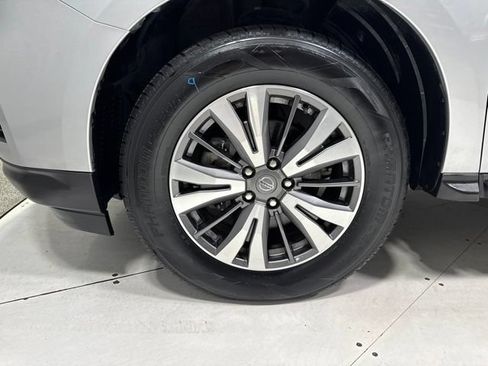 Used 2020 Nissan Pathfinder S FWD image 6