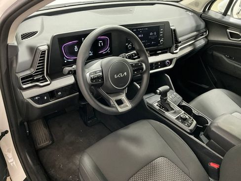 Used 2024 Kia Sportage LX image 14